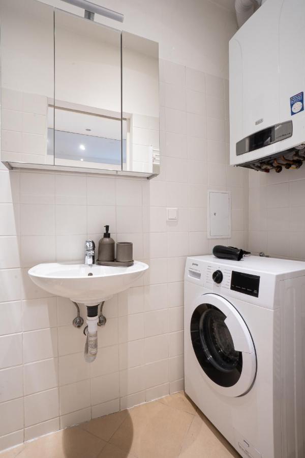 Comfortable, Balcony Apartment - Quick Access To Vienna'S Old Centre Luaran gambar
